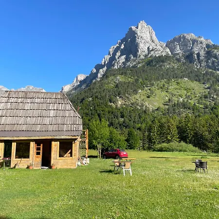 Bujtina2 بيت ضيافة فالبني