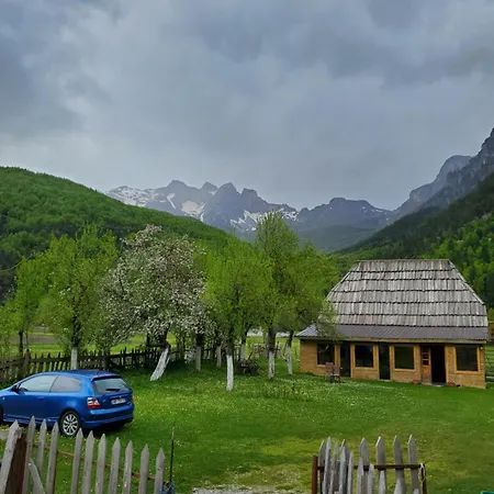 Bujtina2 Валбона