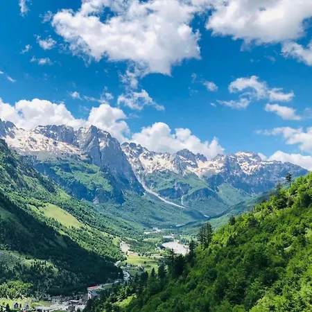 Bujtina2 Валбона