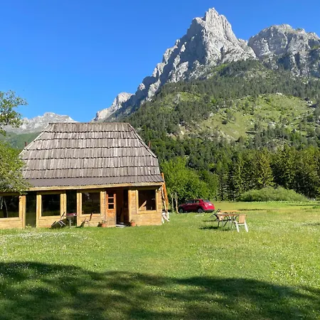 Bujtina2 *