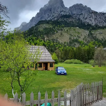 Bujtina2 Валбона